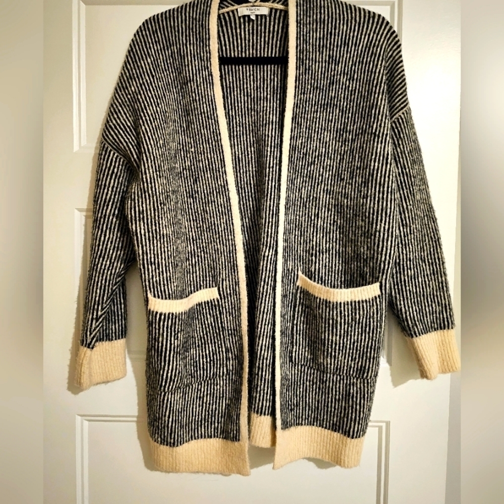 Frnch Paris Women's Cardigan Sweater sz small/medium